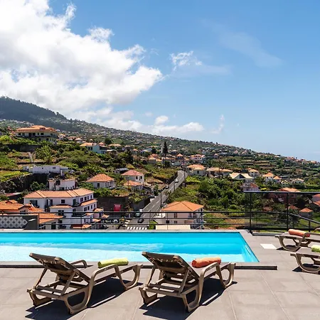 Casa Antonette, Lovely House With A Pool 펜션