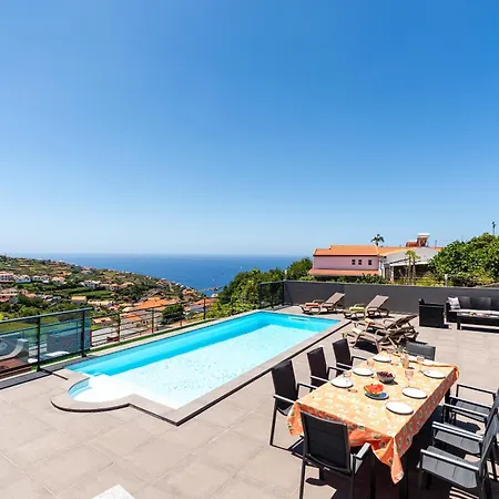 Casa Antonette, Lovely House With A Pool 펜션