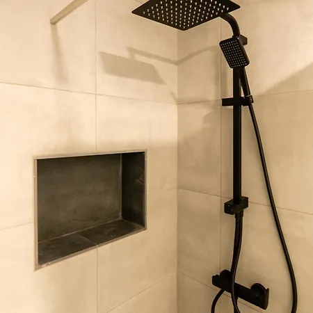 Casa Antonette, Lovely House With A Pool Semesterbostad