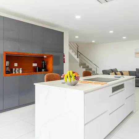 Casa Antonette, Lovely House With A Pool *