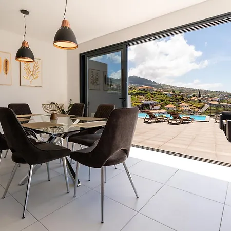 Casa Antonette, Lovely House With A Pool Calheta (Madeira)