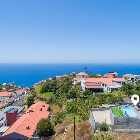Casa Antonette, Lovely House With A Pool * Calheta (Madeira)