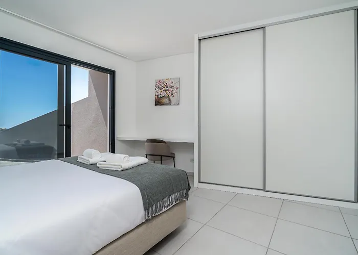 Casa Antonette, Lovely House With A Pool Hébergement de vacances *