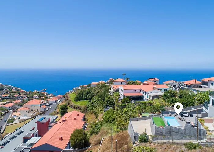 Casa Antonette, Lovely House With A Pool * Calheta (Madeira)