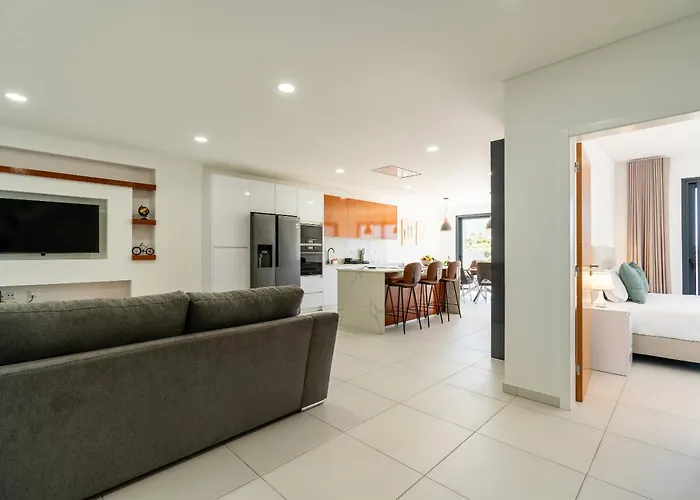 Hébergement de vacances Casa Antonette, Lovely House With A Pool